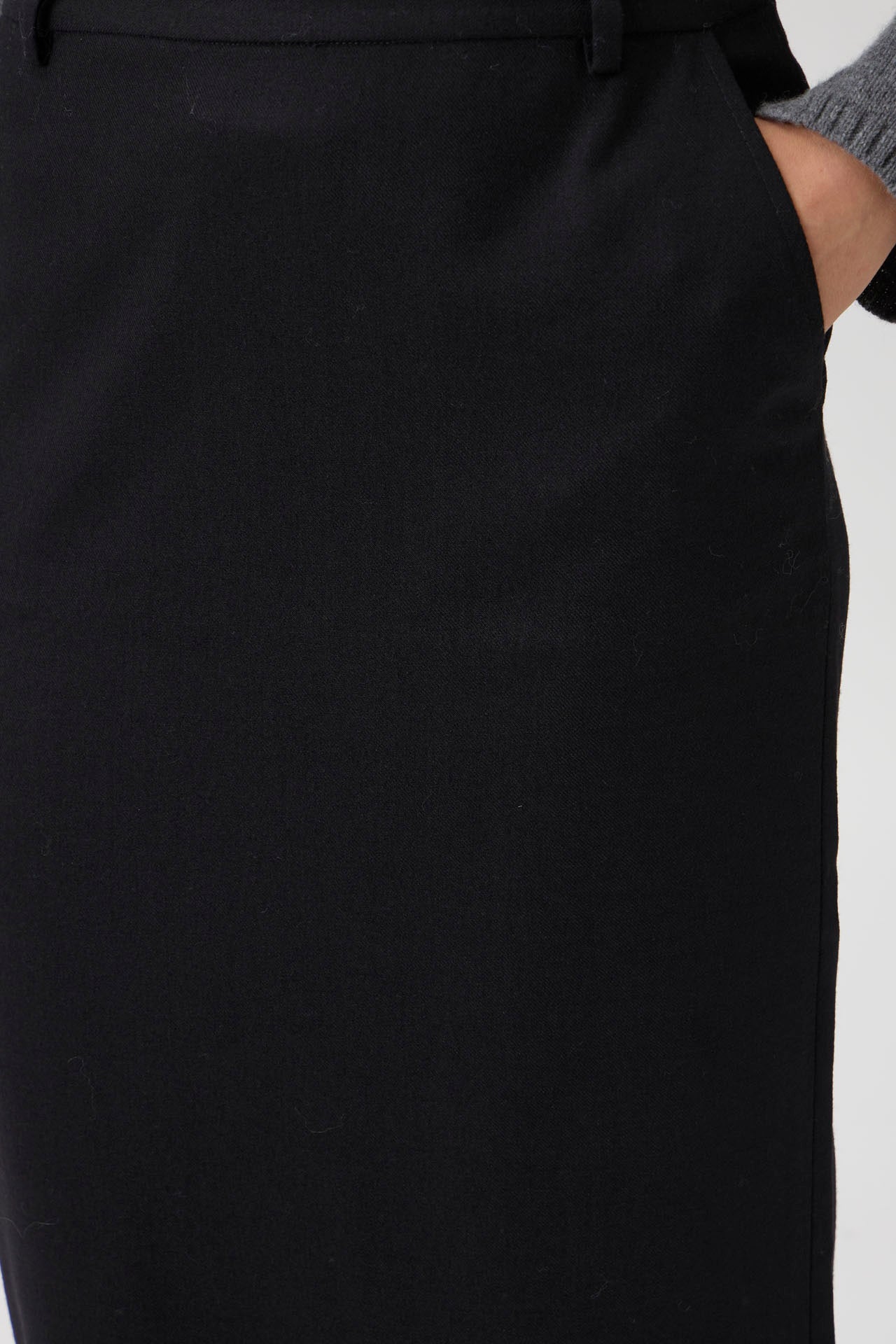 Pencil skirt with belt - Black