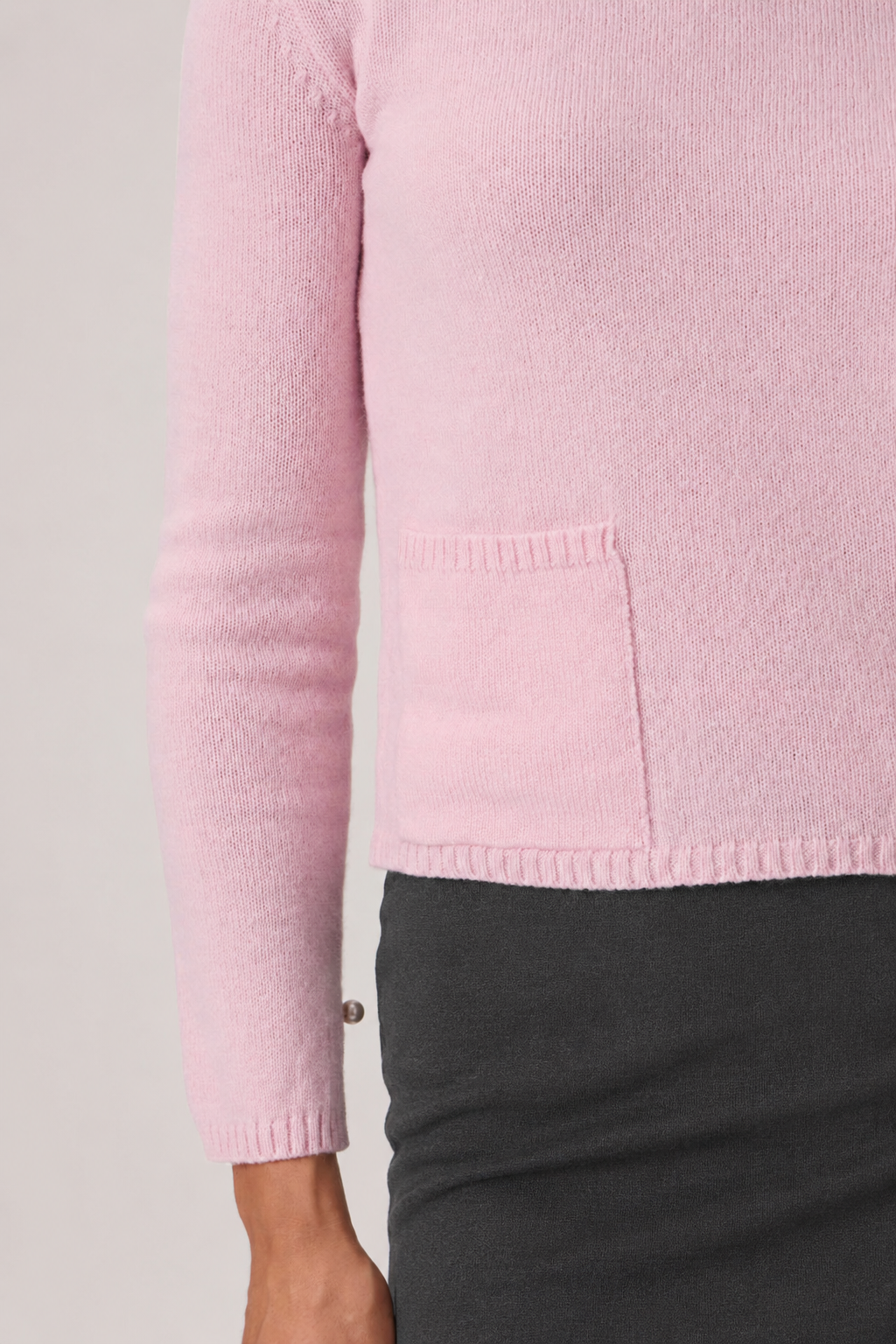 Soft Wool-Cashmere Sweater with Patch Pockets - 7067PT - Rosa