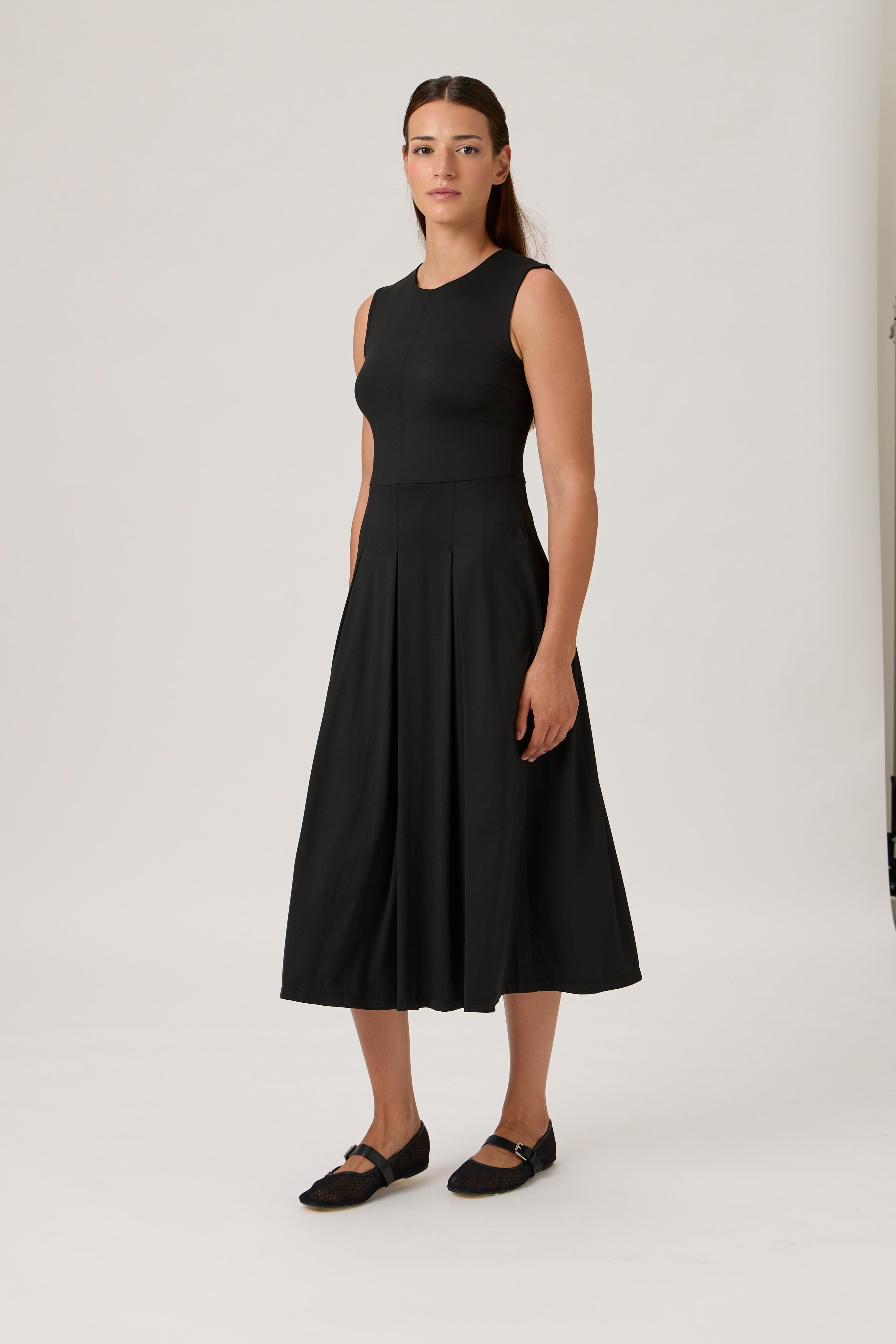 Sleeveless Gathered Waist Dress - 9493 Black