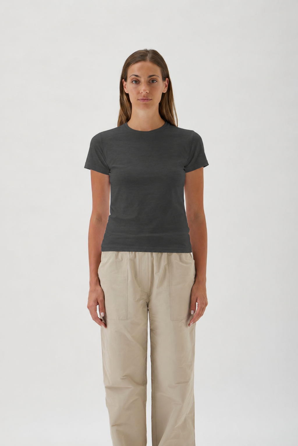Short-Sleeve Fitted T-Shirt in Nair - 1002 Black