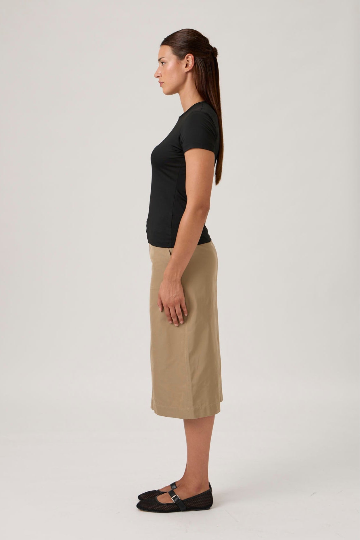Short-Sleeve Fitted T-Shirt in Nair - Black