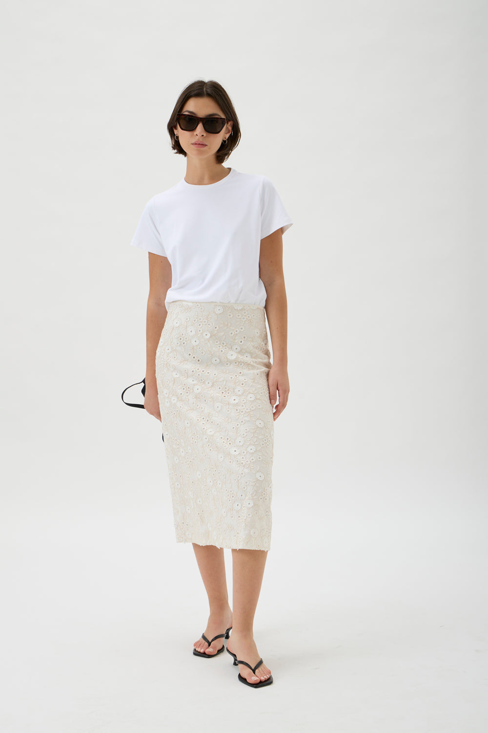 Loose Fitted Classic T-shirt - Nair 1166 WHITE