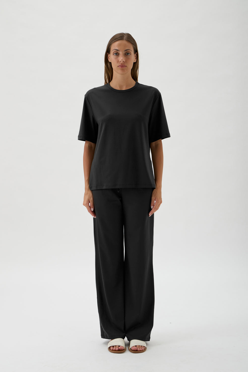 Oversized T-Shirt with Side Slits – Nair 1197 BLACK