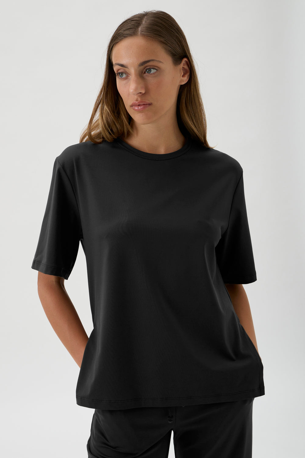 Oversized T-Shirt with Side Slits – Nair 1197 BLACK