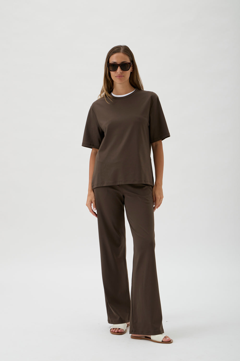 Oversized T-Shirt with Side Slits – Nair 1197 CIioccolato