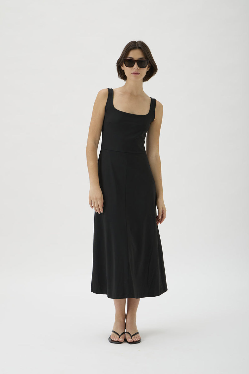 Flared Skirt Dress – Nair 9518 BLACK