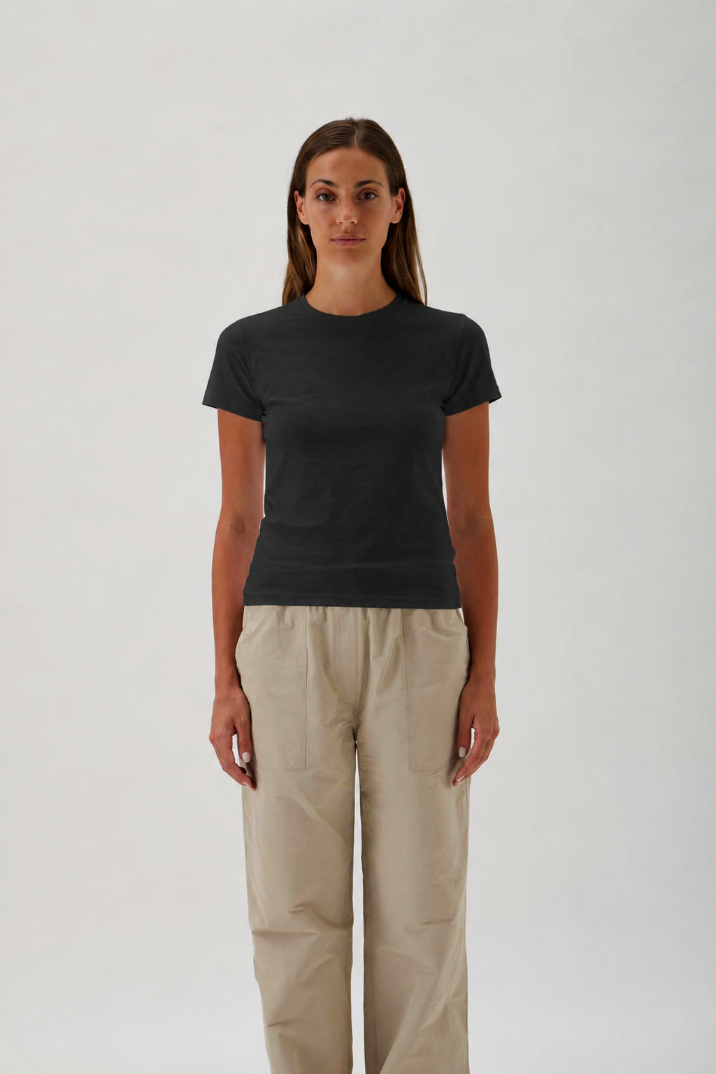 Short-Sleeve Fitted T-Shirt in Nair - 1002 Black