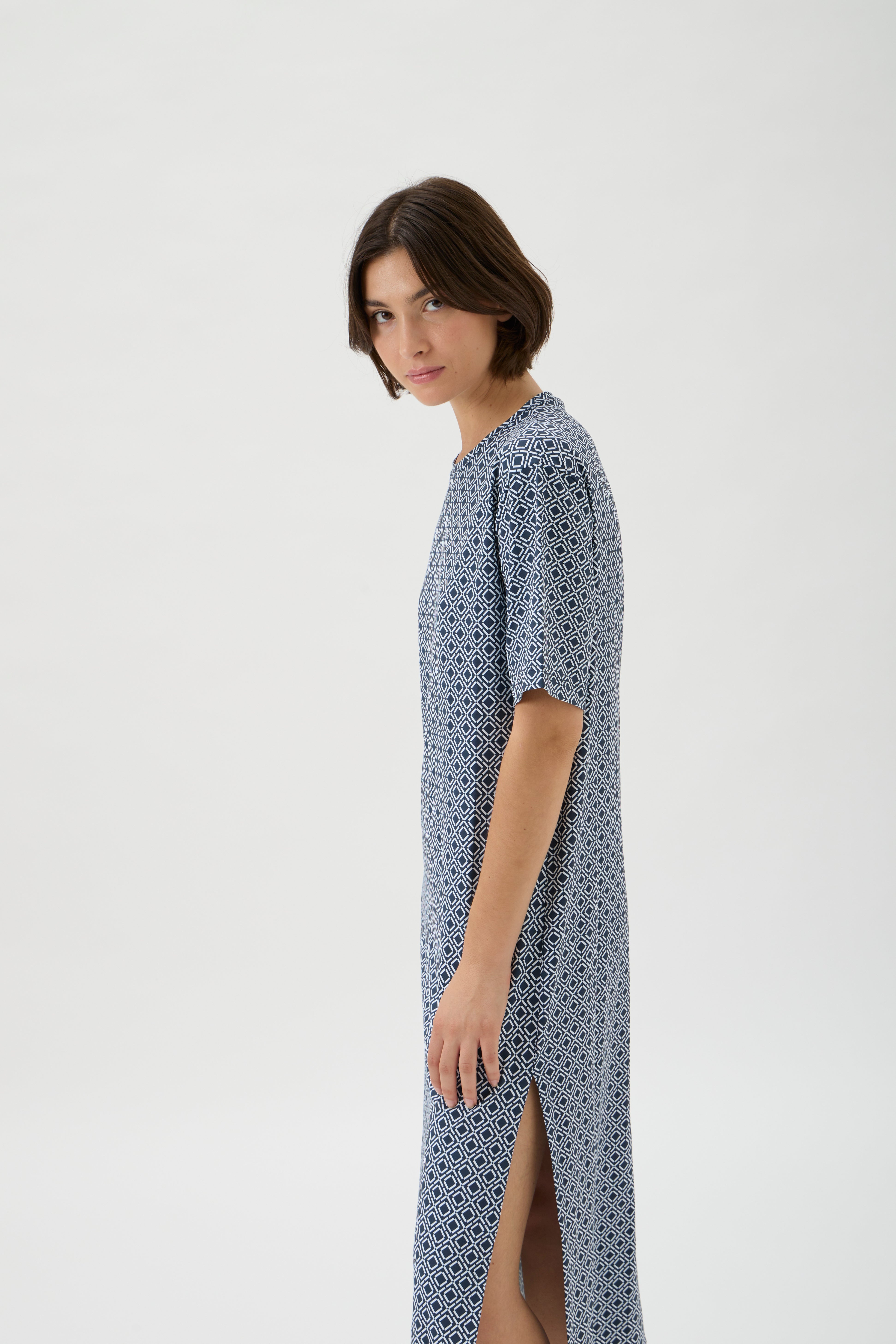 Long T-shirt dress in Nair Print Blue Crew jersey – ELISE GUG 9516