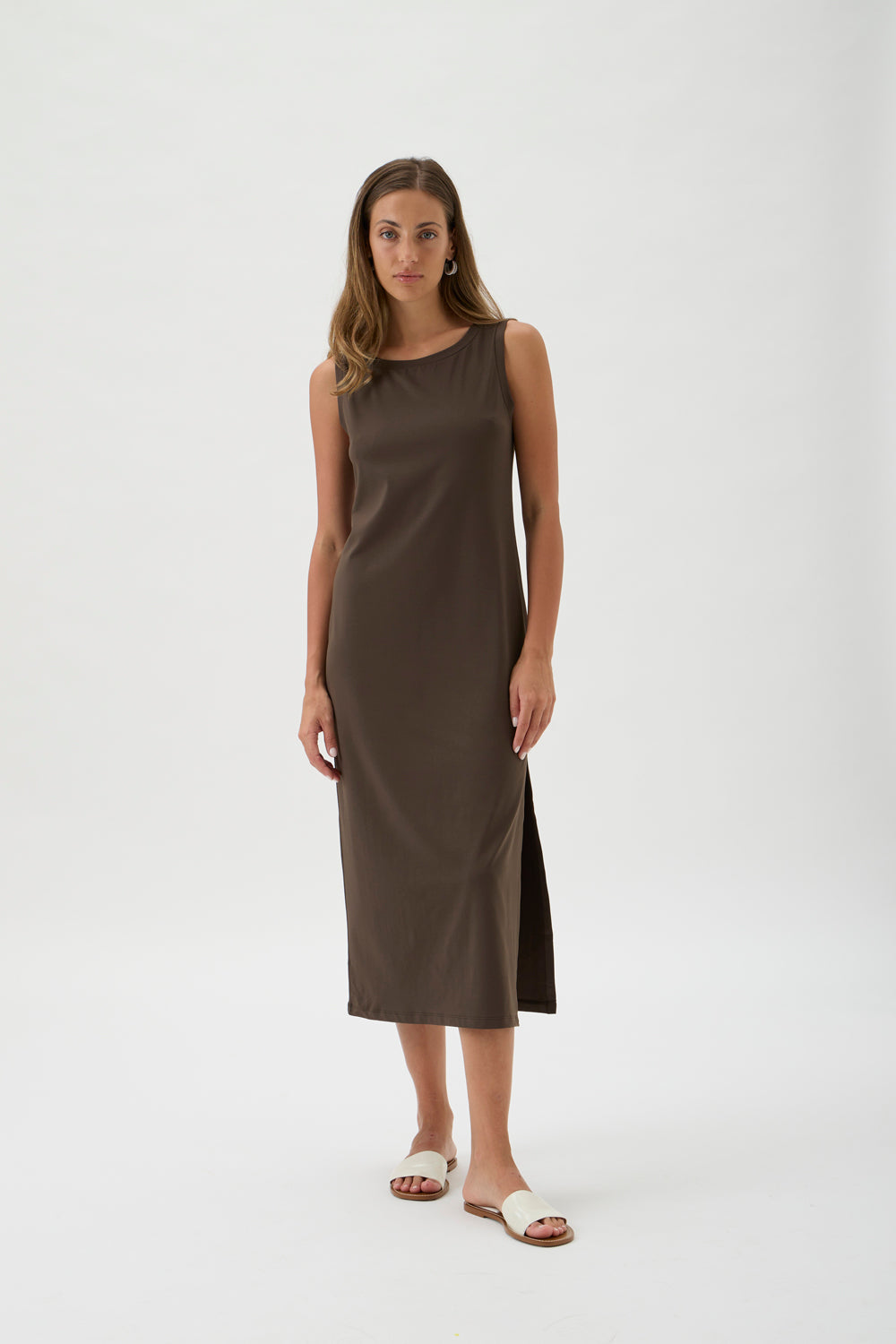 Sleeveless long tube Dress – Nair 9517 Cioccolato
