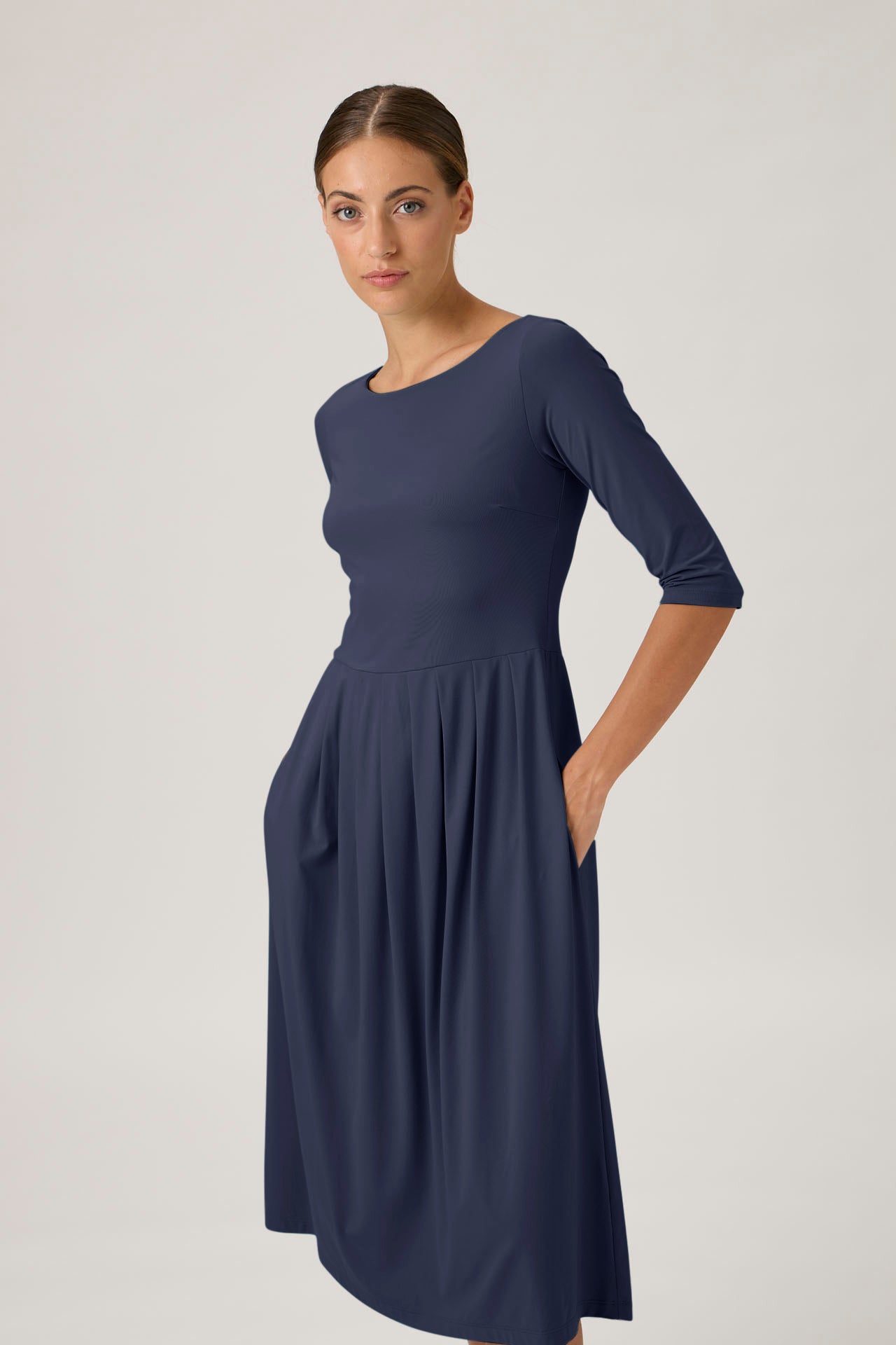 Long Dress with Pleated Skirt – Nilo 9498 Blue Crew