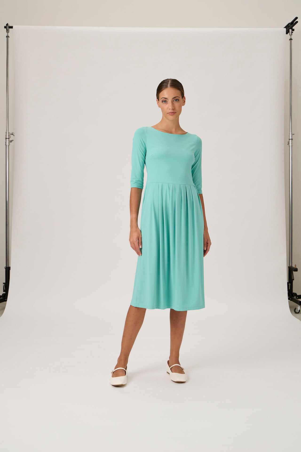 Pleated Boatneck Dress - Verde