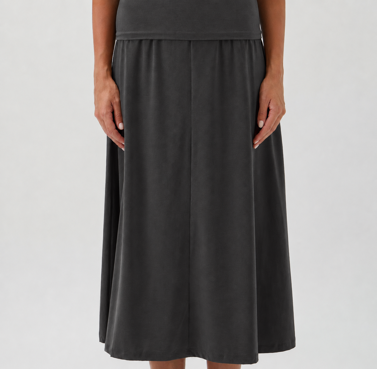 Mid-Length A-Line Skirt – Nilo 3355 Black