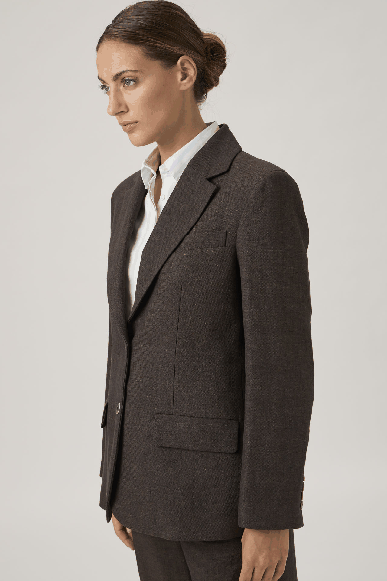 Timeless Tailored Blazer - Brown